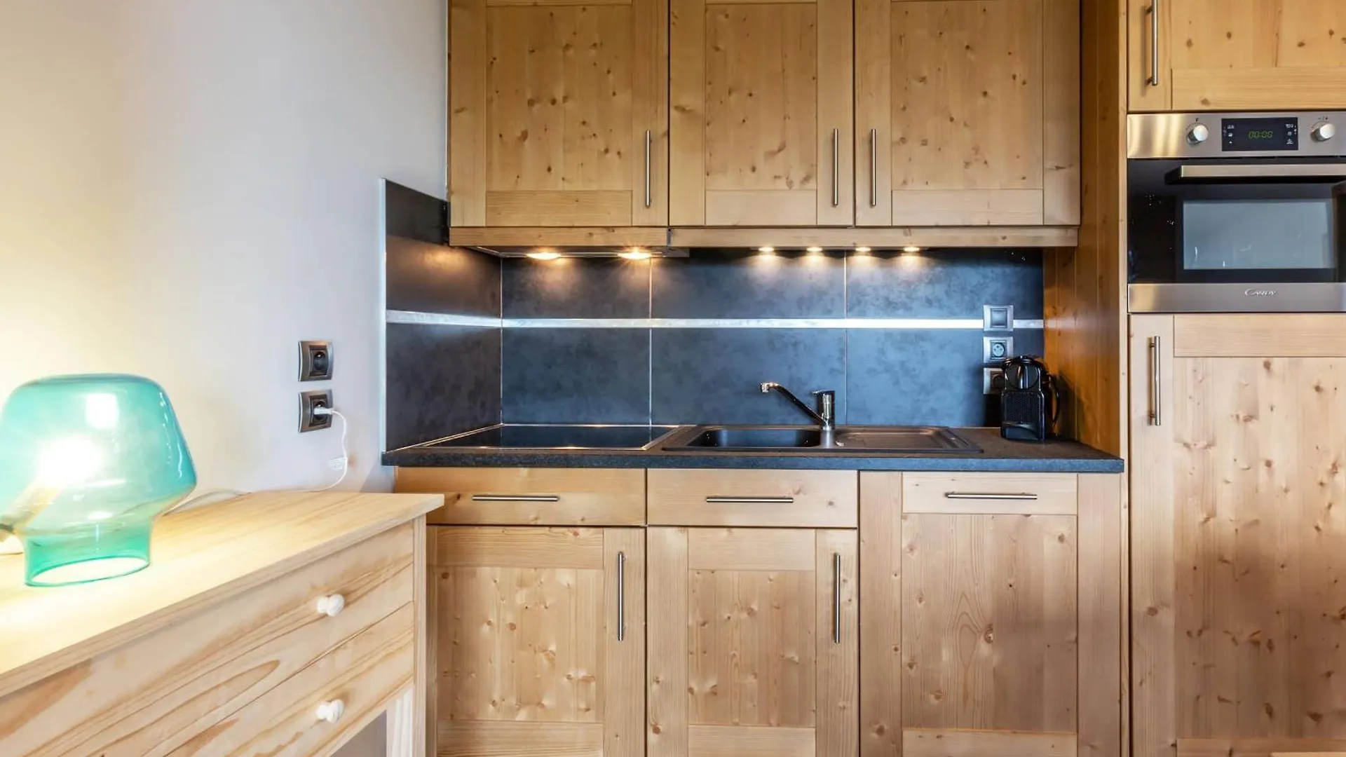 Appartement 3 Pieces Avec Parking, Wi-Fi, Animaux Admis, A 50M Des Pistes A Valmorel - Fr-1-356-478